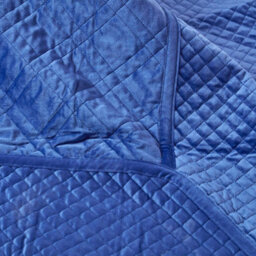 Homescapes Luxury Navy Blue Quilted Velvet Bedspread Geometric Pattern 'paragon Diamond' Throw, 250 X 260 Cm - thumbnail 3