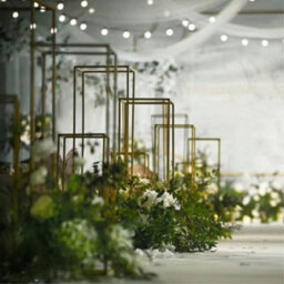 Living And Home Gold Metal Rectangular Flower Stand Pedestal Wedding Party Ornament 210 mm (W) X 400 mm (H) - thumbnail 3