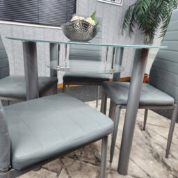 Kosy Koala Round Glass Grey Kitchen Dining Table With Storage Shelf And 4 Grey Metal Chairs Set - thumbnail 4