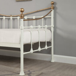 SlumberWorx Newnham Classic Victorian Style Living Room Bedroom White Metal Day Bed Frame - thumbnail 3
