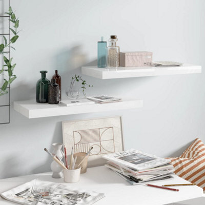 Berkfield Floating Wall Shelves 2 Pcs High Gloss White 60X23.5X3.8 Cm Mdf - image 1