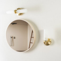 Valuelights Canya Brushed Gold Ip44 2 Way Frosted Reeded Glass Wall Light With Led Bulbs - thumbnail 4