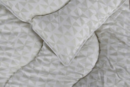 Lancashire Textiles Copper Infused 1.5 Tog Lightweight 300 Thread Count Antimicrobial Duvet - Super King - thumbnail 2