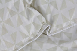 Lancashire Textiles Copper Infused 1.5 Tog Lightweight 300 Thread Count Antimicrobial Duvet - Super King - thumbnail 3