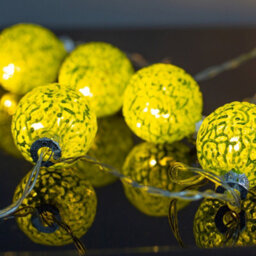 Bravich Glass Baubles Garland String Lights 8 Leds Green 4Cm - thumbnail 2