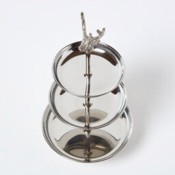 Homescapes Silver Aluminium 3-Tier Display Stand With Stag Head - thumbnail 2