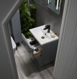 GoodHome Imandra Slimline Gloss Grey Wall-Mounted Bathroom Cabinet (H) 600mm (W) 500mm - thumbnail 6