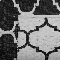 Beliani Outdoor Rug Aladana Black/ White 140 X 200 Cm Reversible - thumbnail 6