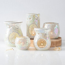 White Iridescent Glass Pillar Shaped Oil, Wax Melt Burner. Mirrored Crackle Effect. H14.5 Cm - thumbnail 4