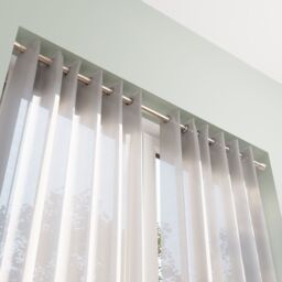 GoodHome Athens Ikaria Satin Grey Nickel Effect Extendable Single Curtain Pole Set, (L)1200mm-2100mm (Dia)28mm - thumbnail 3