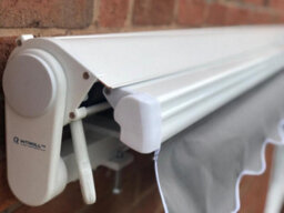 Introll Int400 - Half Cassette Retractable Garden Patio Awnings Manual, White Frame - Grey Fabric - 4M X 3M - thumbnail 5