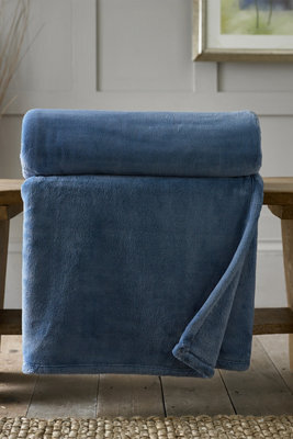The Lyndon Company Hardwick Heavyweight Supersoft Fleece Throw - image 1