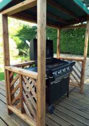 Charles Taylor Trading Dorchester Bbq Shelter (Green Roof Cover) - W170 X D100 X H196 - Fully Assembled - Green - thumbnail 5