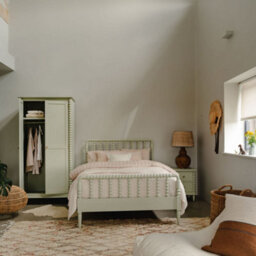 Statement Furniture Cromwell 4Ft6 Wooden Bed Frame With Bobbin Design Headboard And Foot End - Pale Olive - thumbnail 9