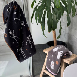 Allure Bath Fashions Luxury Pair Of Halloween Hand Towels - 100% Cotton Spooky Tea Towels - thumbnail 2