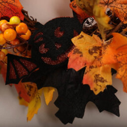 Living And Home Halloween Prelit Wreath Autumn Maple Leaf With Berries For Front Door Decor 35 Cm - thumbnail 6