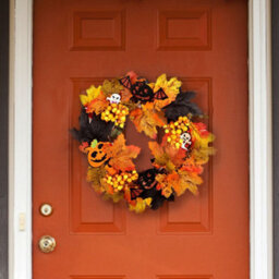 Living And Home Halloween Prelit Wreath Autumn Maple Leaf With Berries For Front Door Decor 35 Cm - thumbnail 3