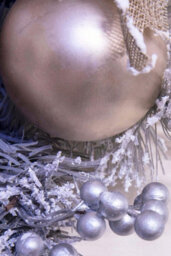 Christmas Tree World 50Cm Decorated Silver Mixed Pine Wreath With Rose Gold Poinsettia - thumbnail 6