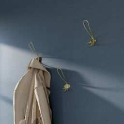 GoodHome Tapered Twist Brass Effect Steel Wall-Mounted Hat & Coat Hook (H)147mm (D)91mm - thumbnail 4