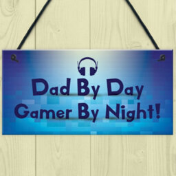 Red Ocean Novelty Gamer Gift For Dad Neon Effect Gaming Hanging Man Cave Sign - thumbnail 2