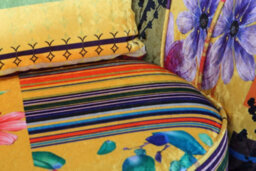 2 Seater Sofa Loveseat In Gold Patchwork Fabric - thumbnail 4