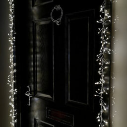 Samuel Alexander 5.5M 880 Led Indoor Outdoor Christmas Door Lights In Warm White - thumbnail 5