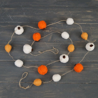 Satchville Wool Pumpkin Garland - image 1