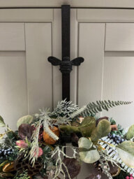 Brass Bee Wreath Hanger - Black Finish - thumbnail 5
