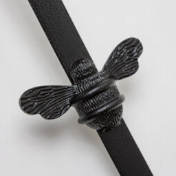 Brass Bee Wreath Hanger - Black Finish - thumbnail 3