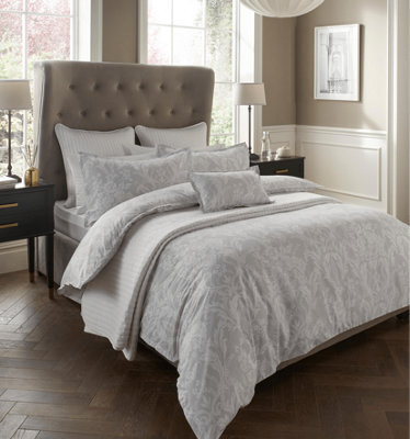 Samantha Faiers Home Darcy Floral Reversible King Size Duvet Cover Set With Pillowcases - Silver - image 1