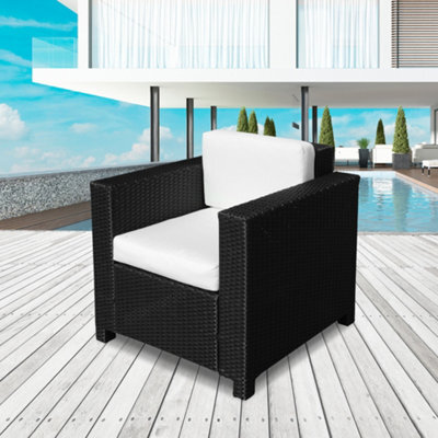 Outsunny Rattan Garden Armchair, Cushioned Single Rattan Chair, Black - image 1