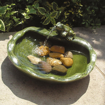 Solar Powered Frog Design Cascade Fountain - Green Glazed Ceramic Outdoor Garden Water Feature - Measures H16 X W37 X D32Cm