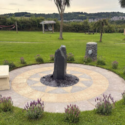 Erth Stone 600mm Grey Slate Monolith Water Feature - thumbnail 4