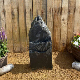 Erth Stone 600mm Grey Slate Monolith Water Feature - thumbnail 3