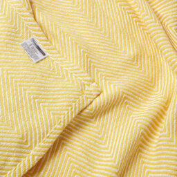Homescapes Cotton Halden Chevron Yellow Throw, 255 X 360 Cm - thumbnail 7