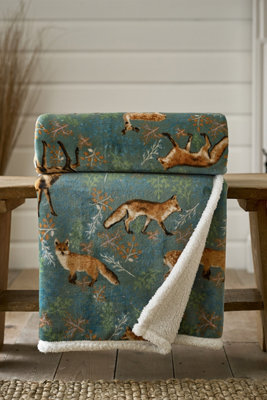 SuperSoft Cosy Warm Large Fleece Throw Fox and Deer Green - image 1