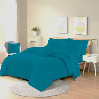 Homes & Linen Easy Care Poly-Cotton Plain Dyed Duvet Cover Set
