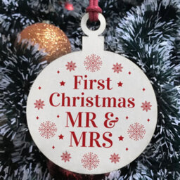 Red Ocean First Christmas Mr And Mrs Bauble Tree Decoration Wooden Hanging Christmas Tree Bauble Decoration Gift For Husband Wife - thumbnail 3