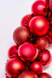 Christmas Tree World 56Cm Red Shatterproof Bauble Wreath - thumbnail 7
