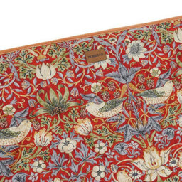 Morris & Co. Pet Blanket, Red Strawberry Thief Print, Plush Reverse, Machine Washable, 150Cm X 100Cm - thumbnail 4