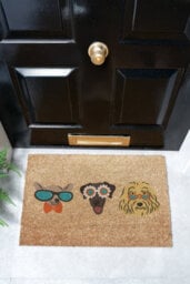 Artsy Doormats Three Cool Dogs On Coir Doormat - thumbnail 2