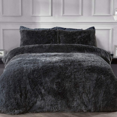 Smart Living Luxury Long Pile Faux Fur Duvet Cover With Pillowcases - image 1