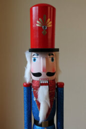 Garden Market Place Large Christmas Nutcracker Figure 70Cms Tall- Traditional Design - thumbnail 2