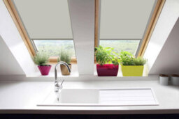 Classic Roof Blind  Window Code (P01C) Cream For Keylite Roof Windows, Blackout Blind - thumbnail 5