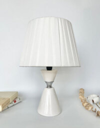 Deenz Table Lamp With Metal Cermaic Base With A Soft White Fabric Shade Chic Designs White Hourglass Base T061
