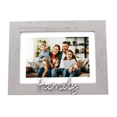 Happy Homewares Grey Woodgrain Effect Family Picture Frame With Silver Letters - 6X4 Or 7X5 - image 1