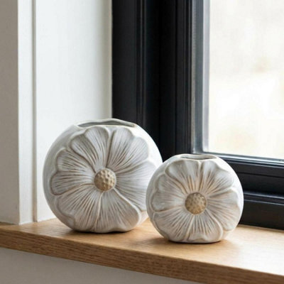 Garden Greatness Set Of 2 Maison Daisy Home Vases - image 1