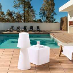 Beliani Outdoor Led Floor Lamp White Ip54 Waterproof Rechargeable With Remote Control, 16 Colours, 12H Runtime - thumbnail 1