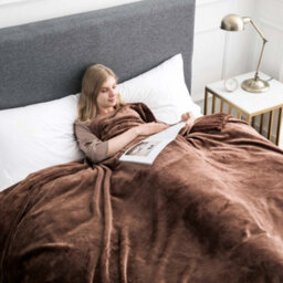 Ameha Fleece Plain Blanket, Lightweight & Reversible Throw For Travel, Bed & Sofa Blanket, Coffee Super King 230X270Cm - thumbnail 6