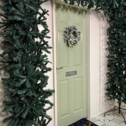 Samuel Alexander 8Ft (2.4M) Indoor Outdoor Artificial Christmas Tree Arch In Green - thumbnail 3